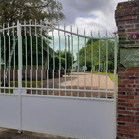 Bed and Breakfast La PASTORALE La Puisaye Exterior foto
