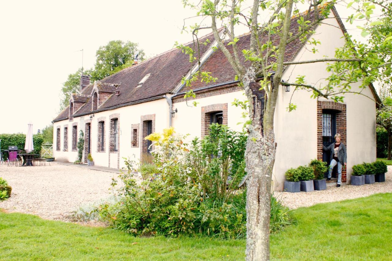 Bed and Breakfast La PASTORALE La Puisaye Exterior foto