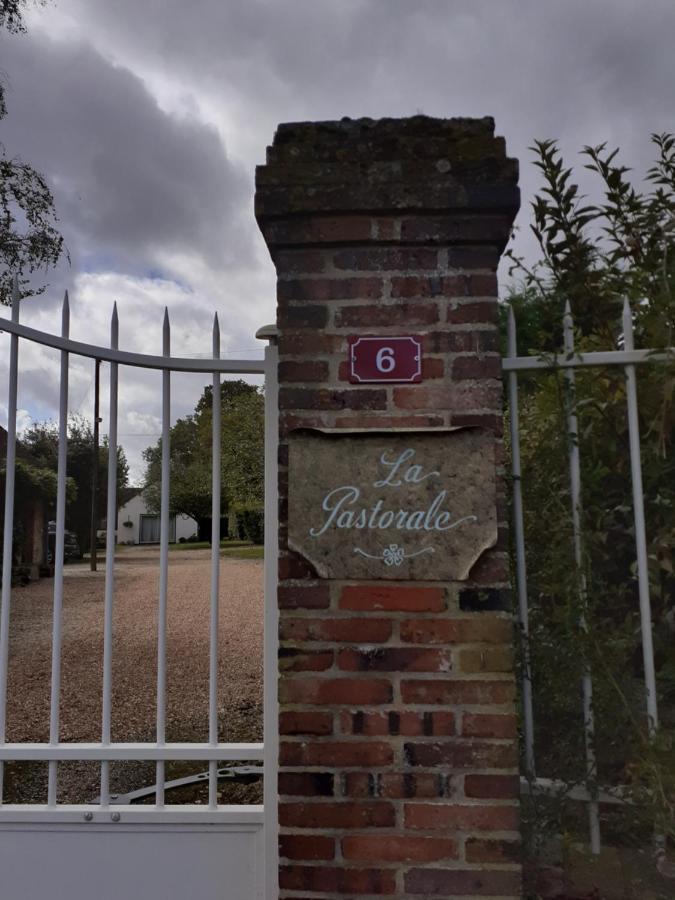 Bed and Breakfast La PASTORALE La Puisaye Exterior foto